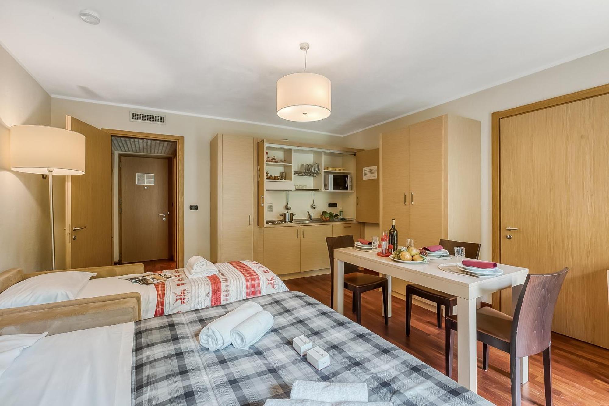 Cianfuran- Happy Aparthotel *
