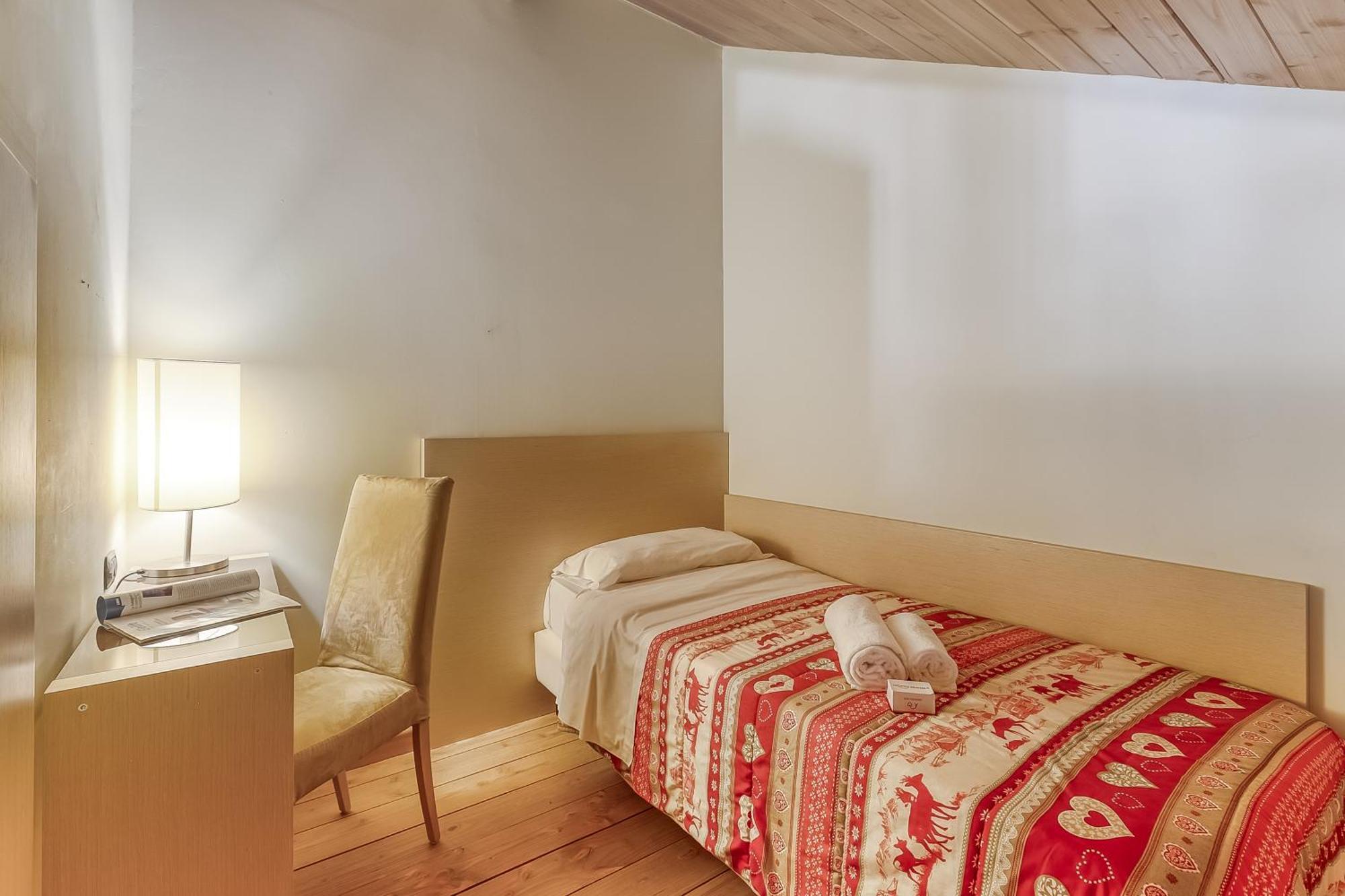 Aparthotel Cianfuran- Happy
